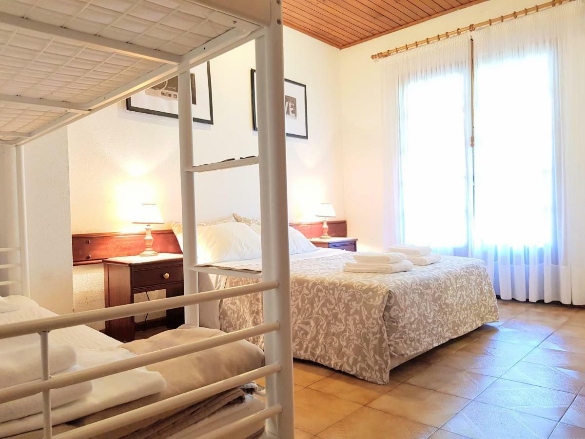 Ger\u00eas Hostel *
